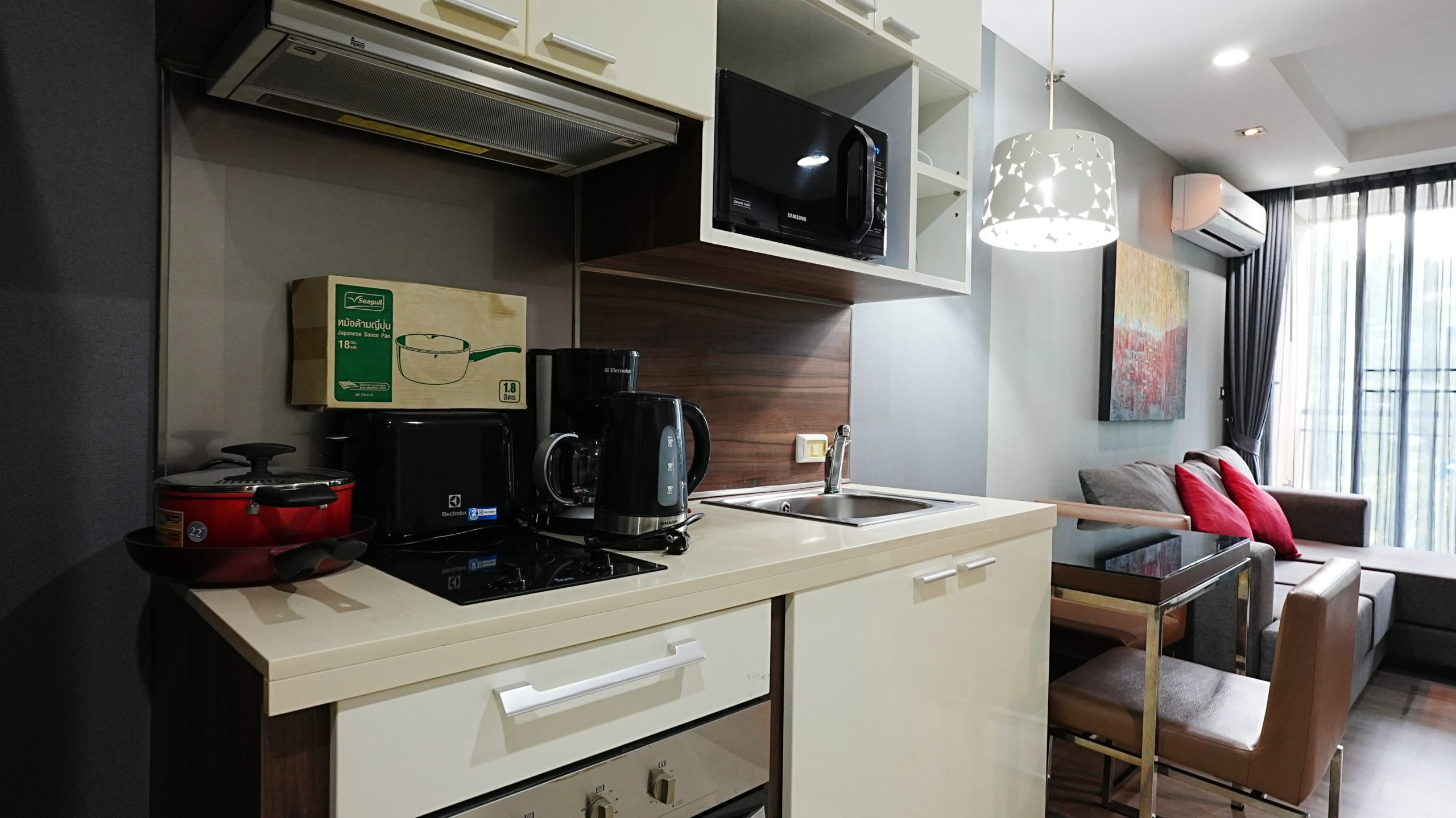 タイコンドミニアム100万円