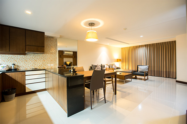 タイで中古コンドミニアムを200万バーツで買う！